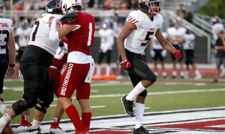 8. Mustang Broncos (4-3)